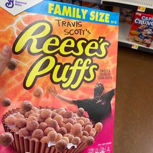 Travis Scott Resees puffs